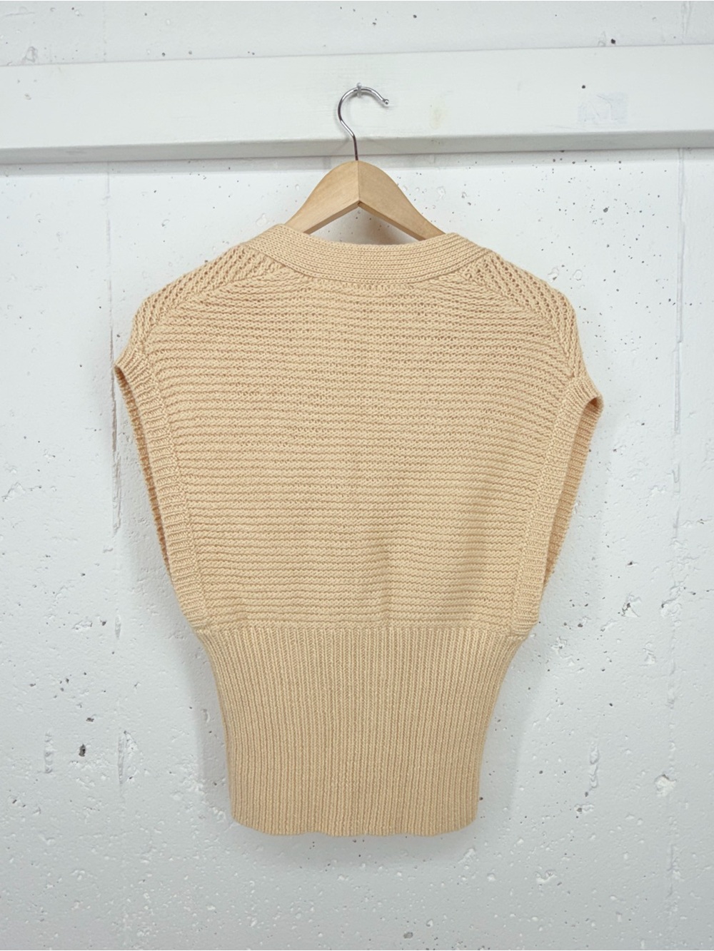 Anthropologie Moth Size Medium Dark Cream Sleeveless Knit Sweater Vest - Picture 5 of 9